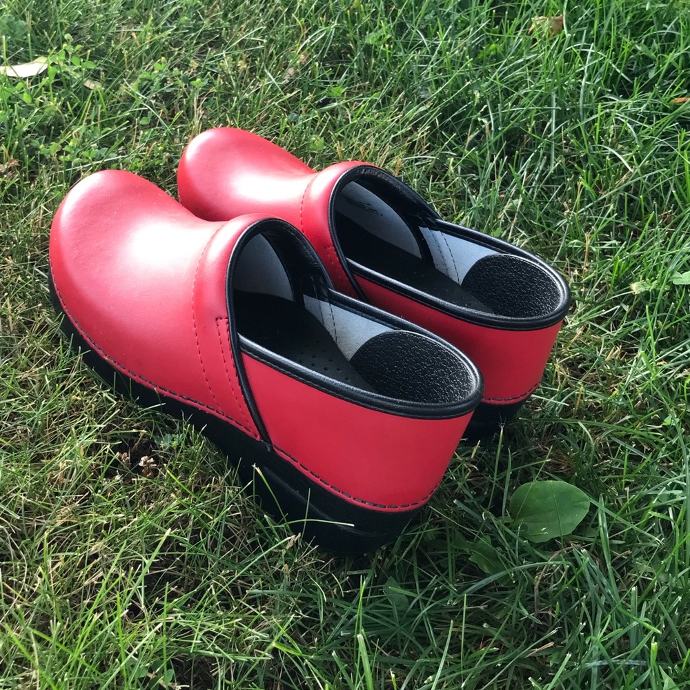 Red Dansko Clogs - EU 40